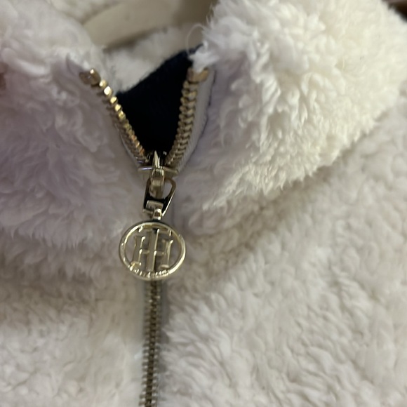 TOMMY HILFIGER Winter White Full Zip Plush Sherpa Fleece Vest, Sz Small, GUC. - Picture 4 of 8